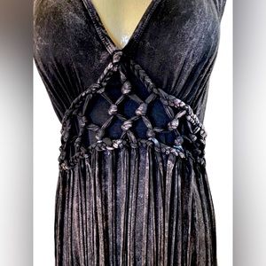 T Party retro 70s black, acid-wash halter dress